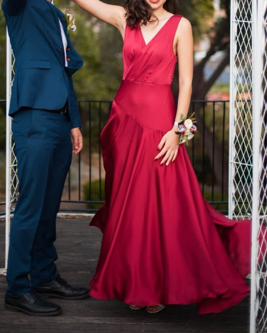 Stunning Red Fame And Partners Dress - Image 3