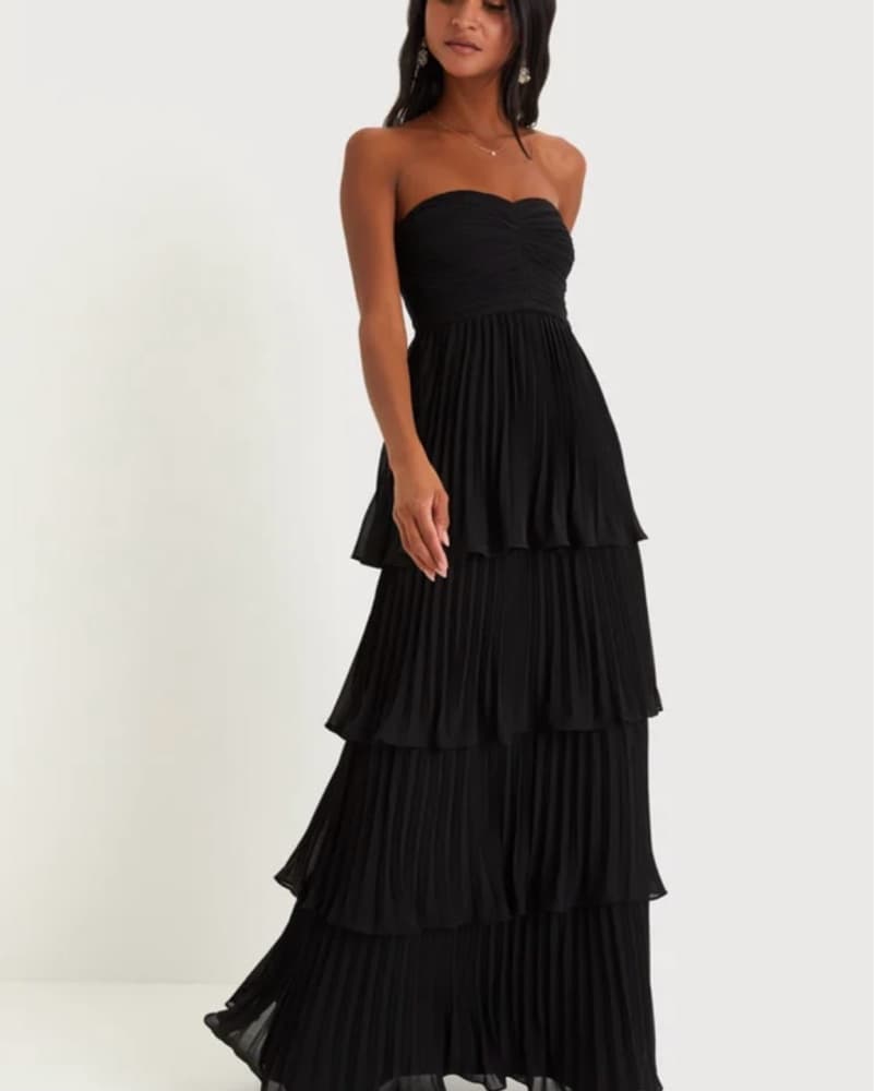Elegant Black Tiered Maxi Dress - Image 1