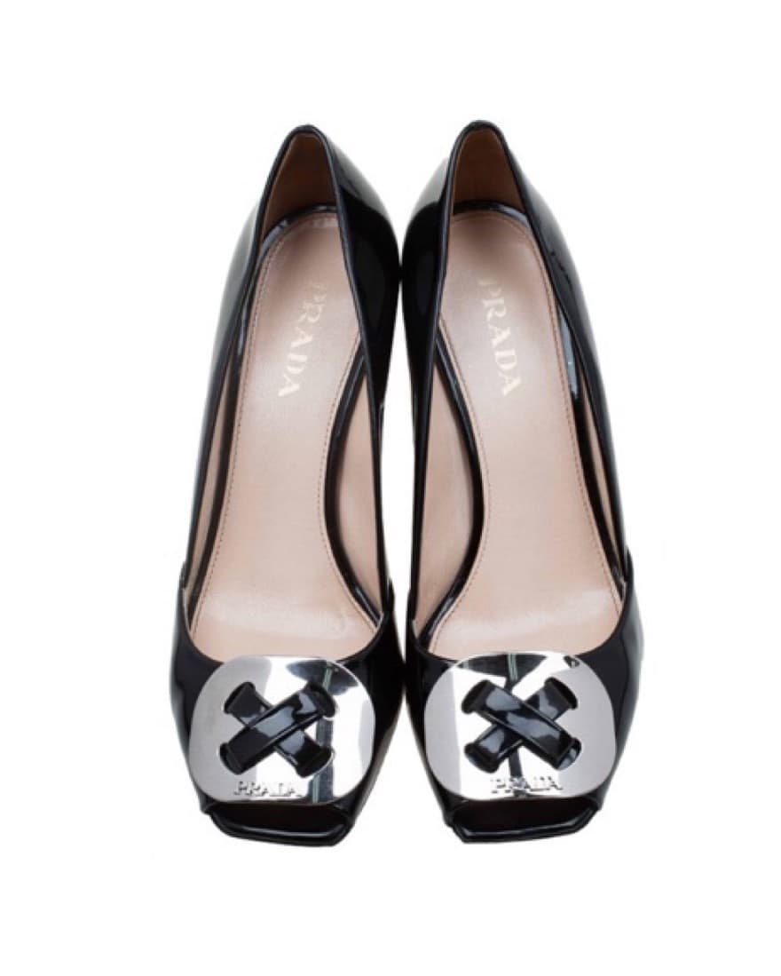 *VINTAGE* Black Prada Work Heels Silver Hardware - Image 4