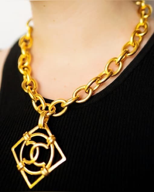 Chanel Vintage Logo Necklace - Image 3