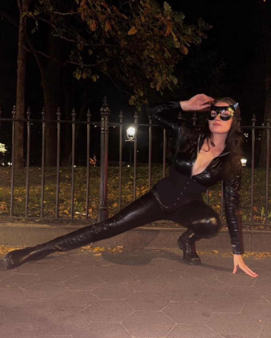 Cat Woman Halloween Costume M/L - Image 4