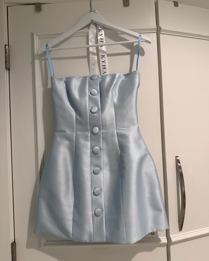 Chic Pale Blue Satin Cocktail Dress - Image 1