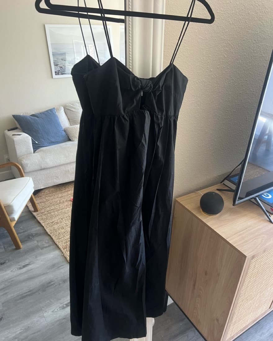 Black Keyhole Dress - Image 2