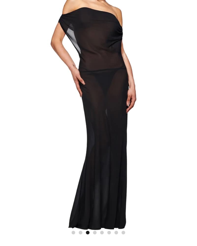 Elegant Off-Shoulder Black Maxi Dress - Image 2