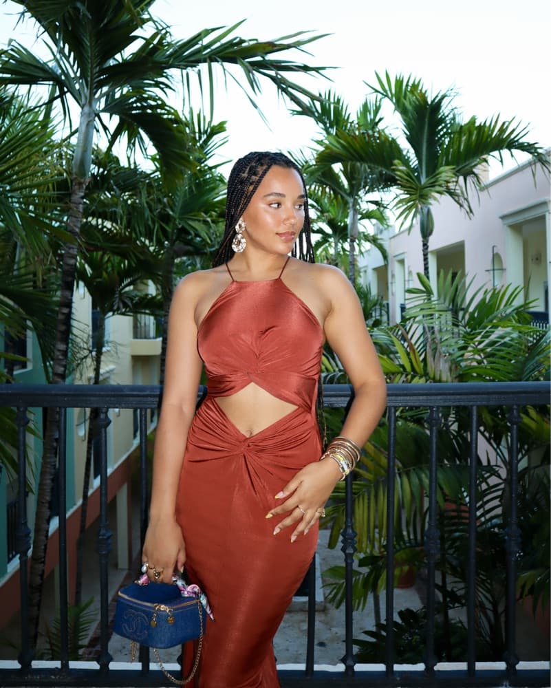 Captivating Crimson Cutout Ensemble - Image 4