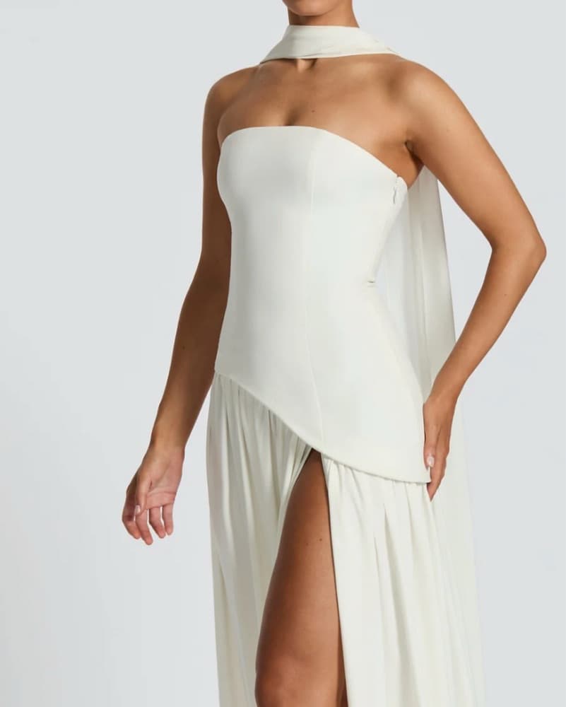Elegant Ivory Halter Dress - Image 3