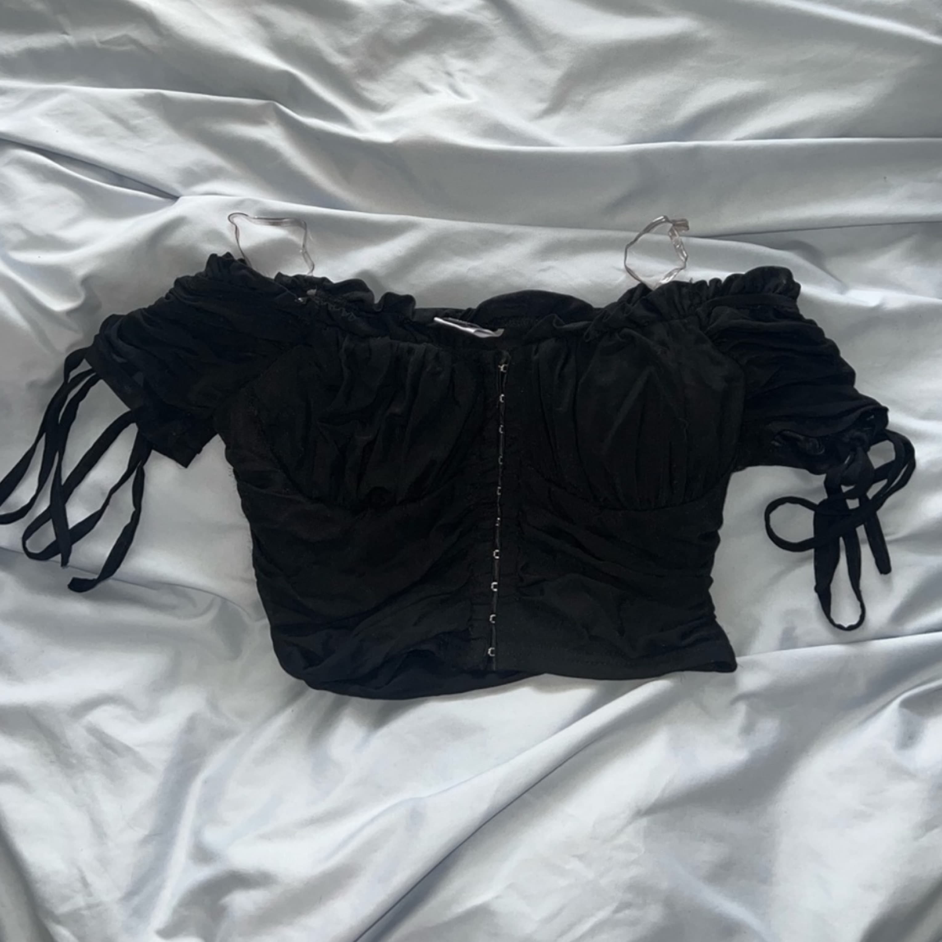 Off Shoulder Cropped Top - Image 3