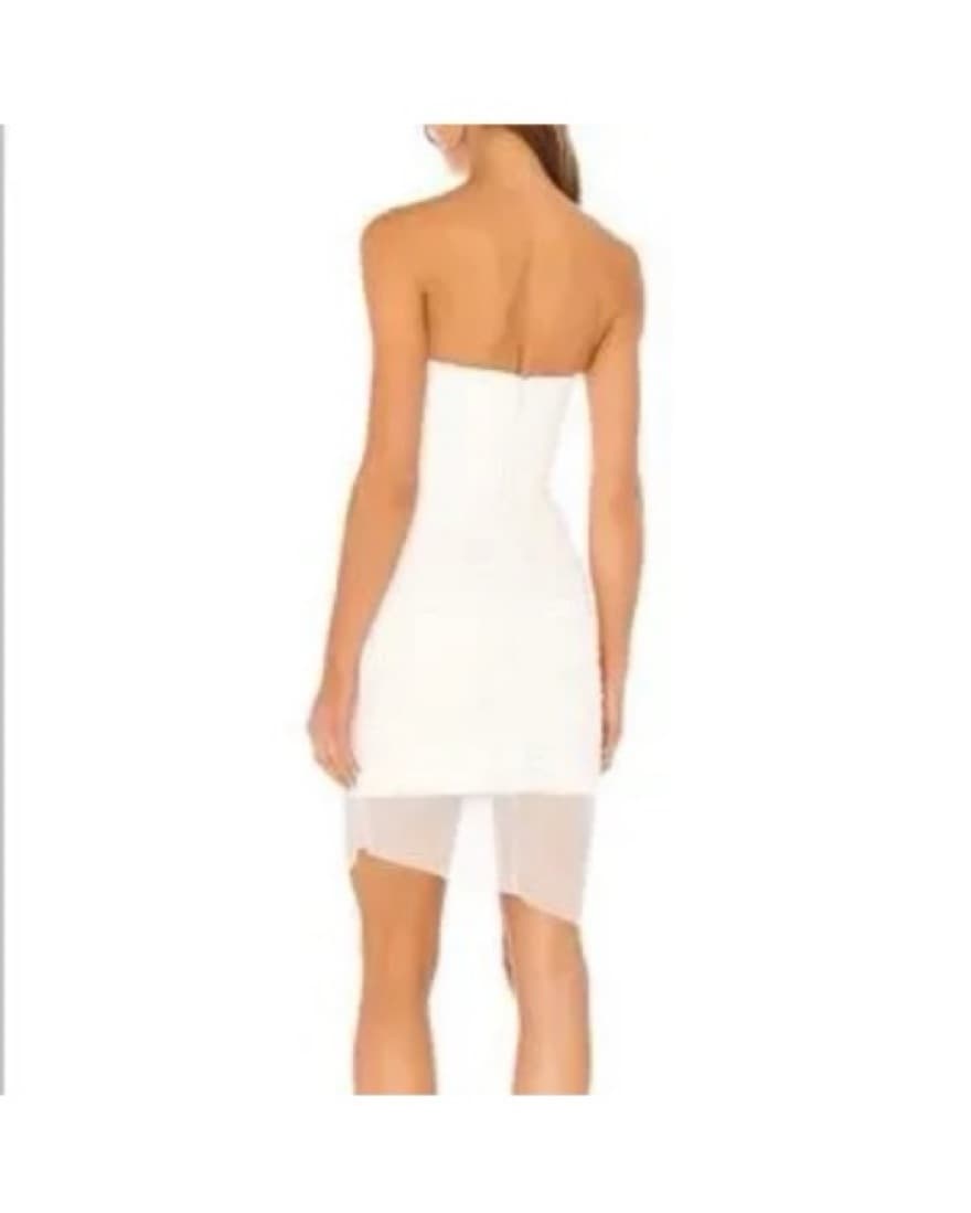 Elegant Strapless Bodycon Dress - Image 3