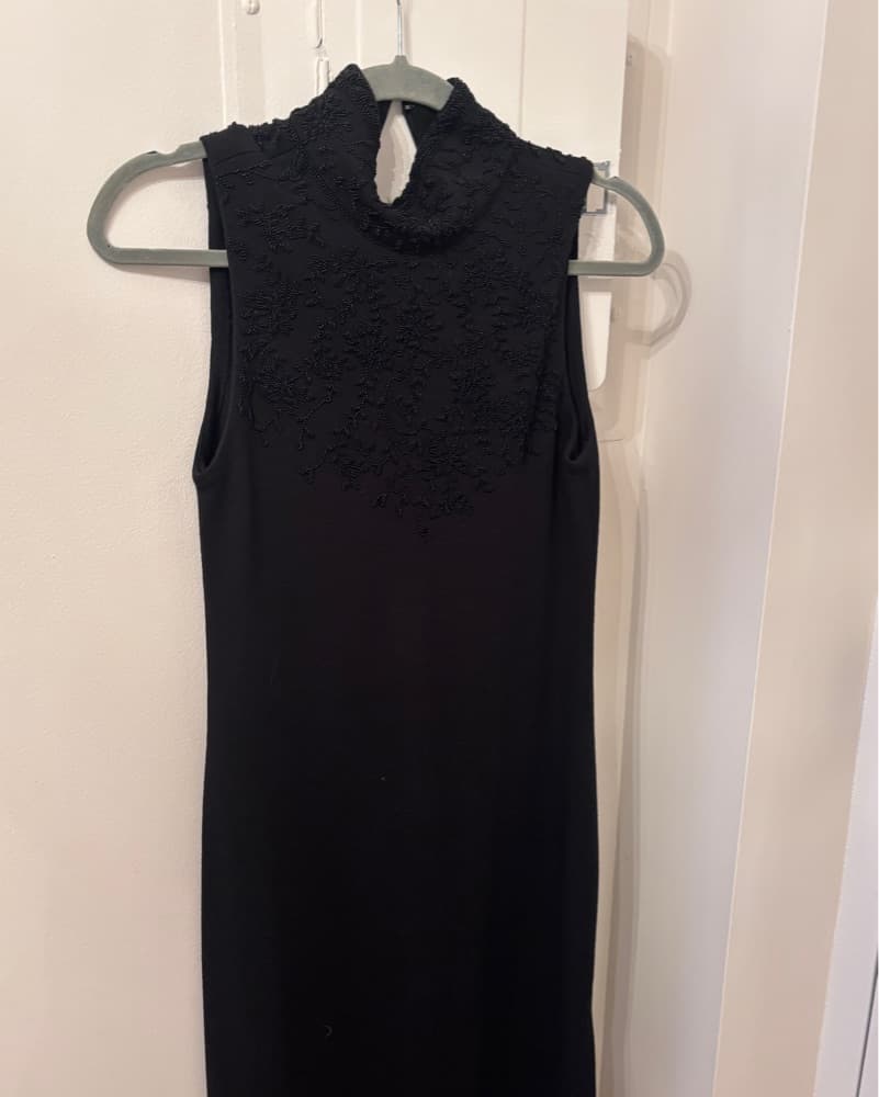 Ellen Tracy Black Gown - Image 5