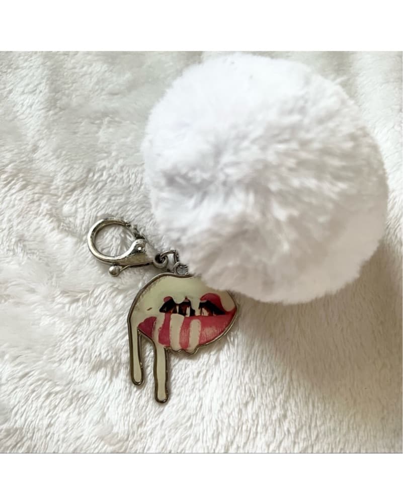 King Kylie Pom Pom Lip Keychain  - Image 1