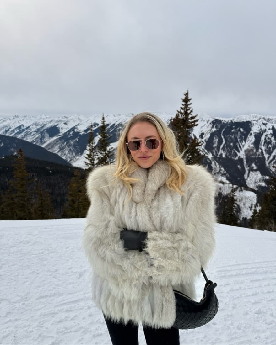 Luxurious Mink Fur Winter Coat - Image 1