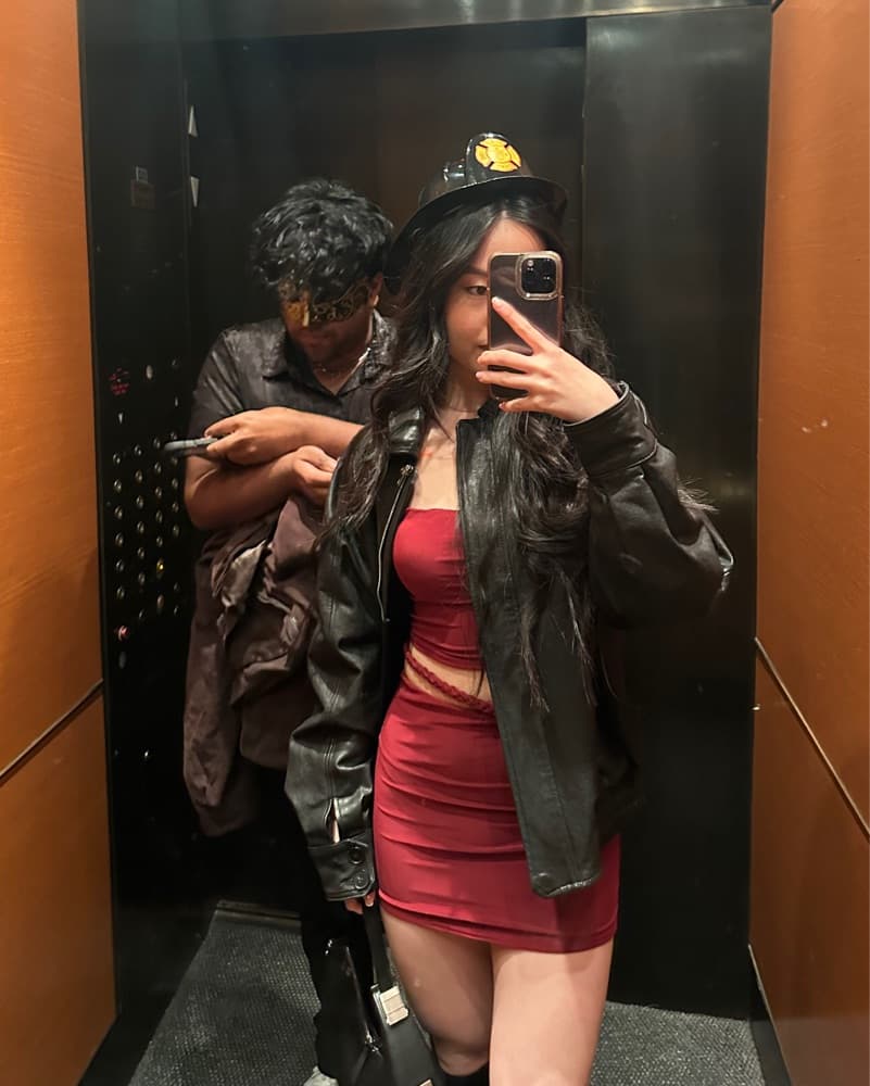 Red Mini Skirt Set - Image 2