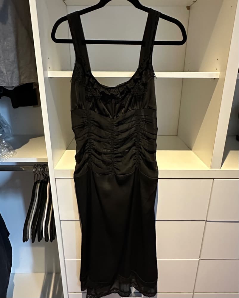 LIONESS Kendall Midi Dress in Onyx - Image 6