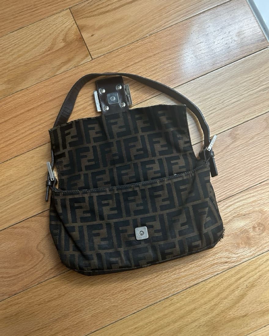 Vintage Fendi Baguette - Image 2