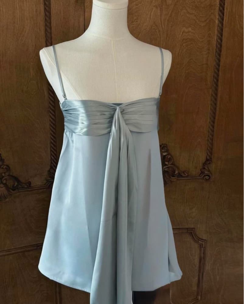mini blue satin dress 🩵 - Image 2