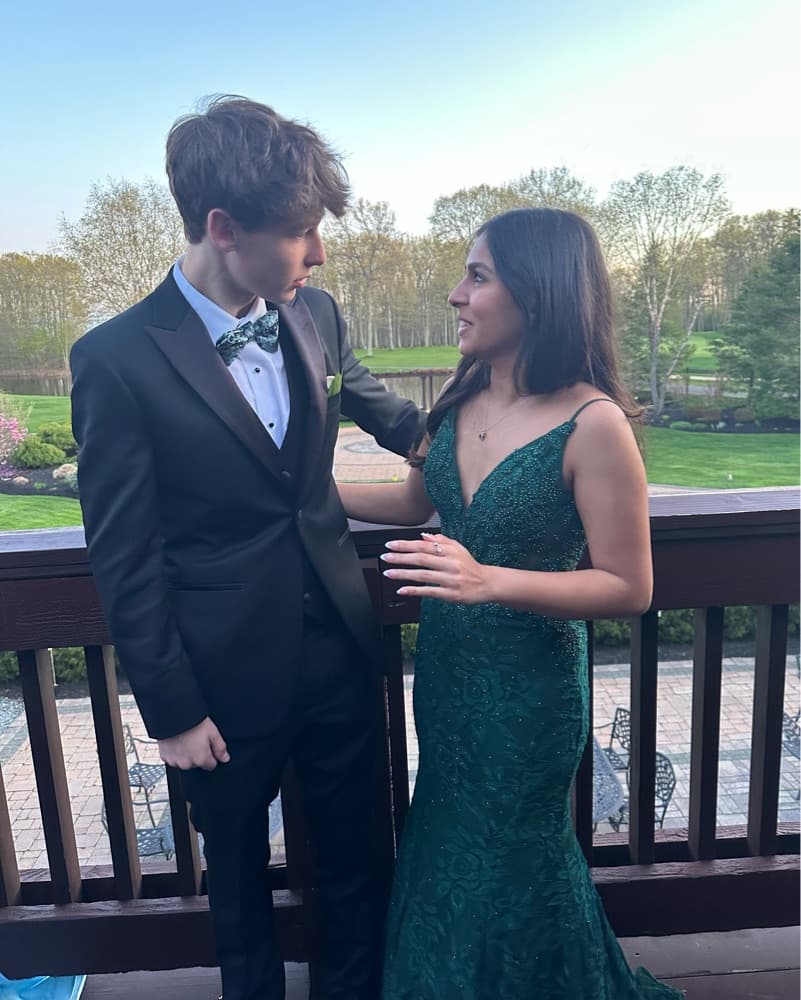 La Femme #30320 In Emerald Prom Dress - Image 2