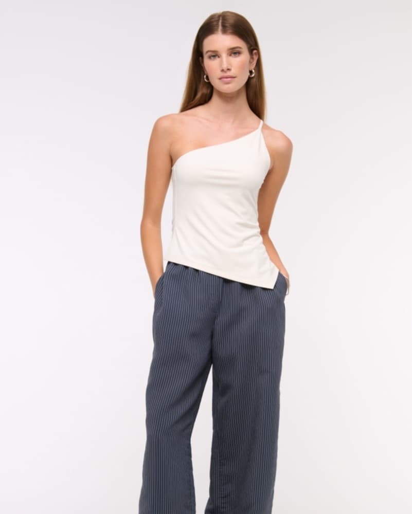 One-Shoulder Asymmetrical Top - Image 3