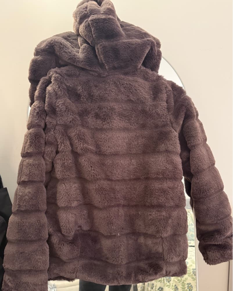 Apparis Women’s Faux Fur Jacket  - Image 2
