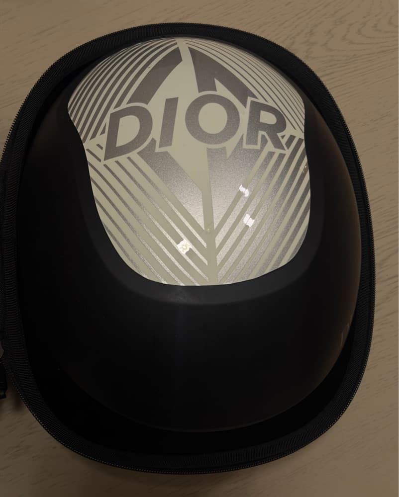 Ski Helmet Dior - Image 1