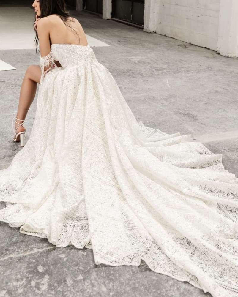 Exquisite Lace Bridal Gown- Rue de seine - Image 2