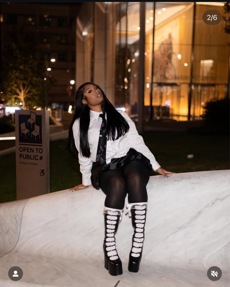 Kiki Boots  - Image 2
