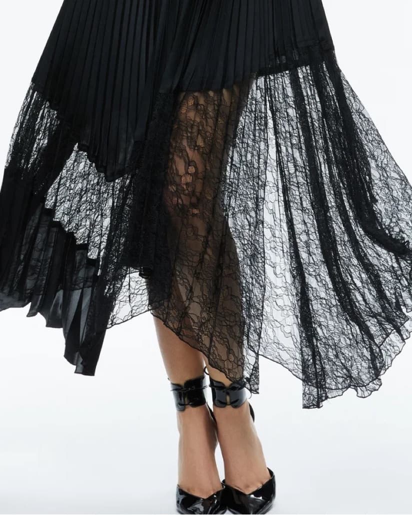Alice And Olivia Halter  Maxi  - Image 3