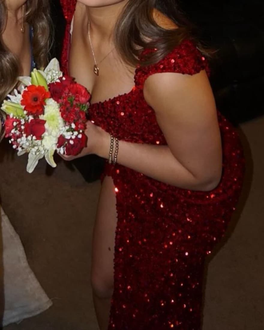 red prom dress - Image 3