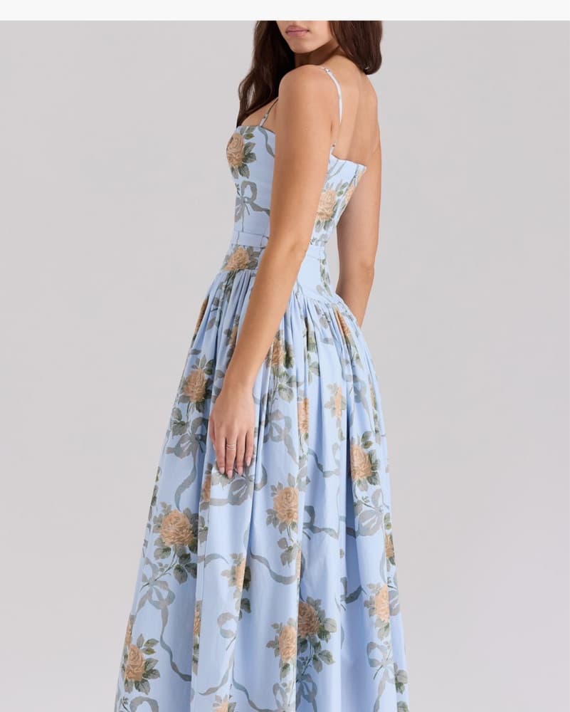 Gorgeous Floral Dress - Image 3