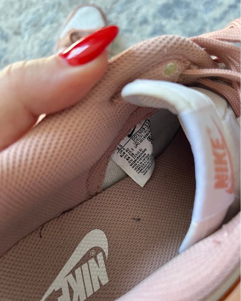 Nike Womens Sneakers  - Image 6