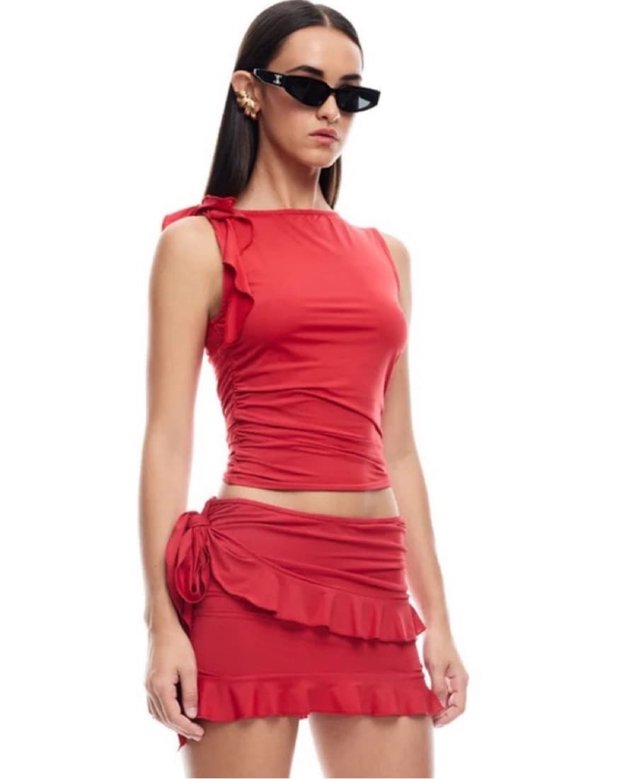 Lioness Red Set  - Image 3