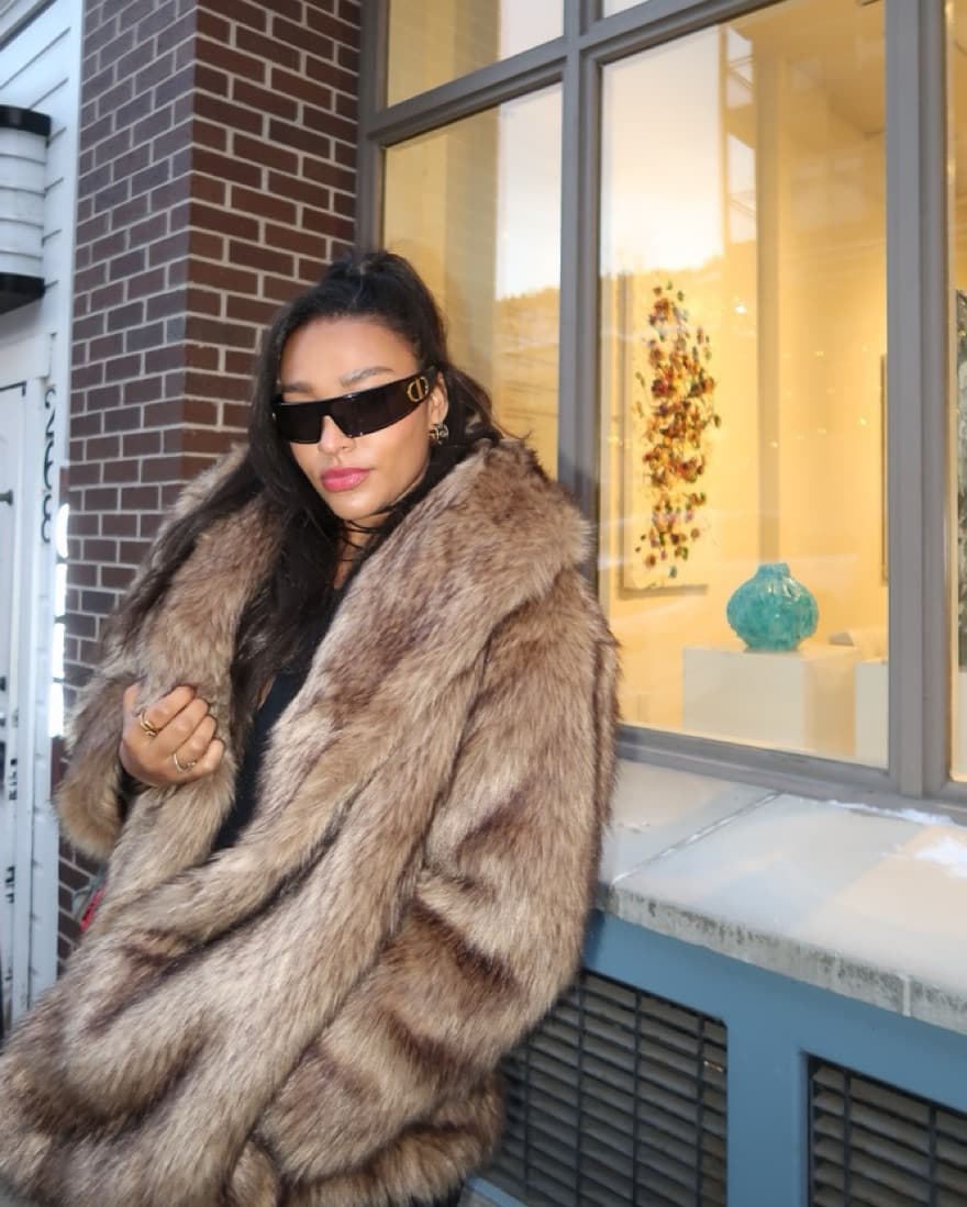 Fur Coat - Image 3