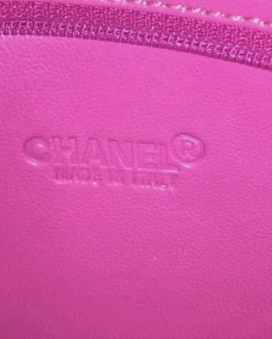 CHANEL carved ponyhide WRISTLET - Image 5