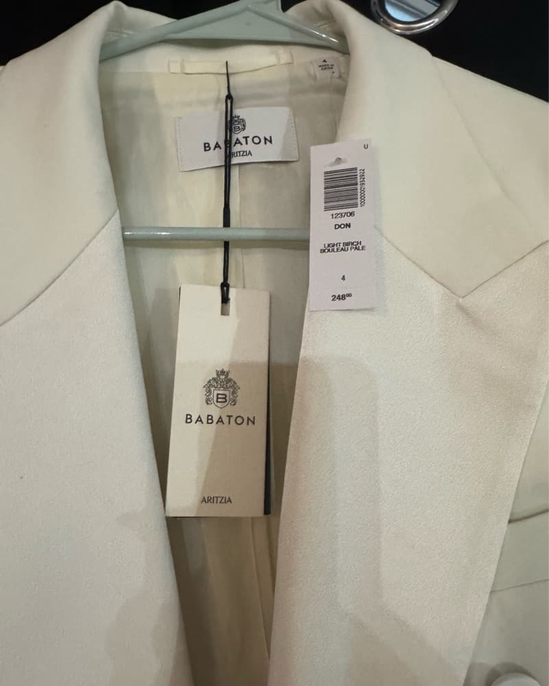 Double-Breasted White tuxedo Blazer - Image 1