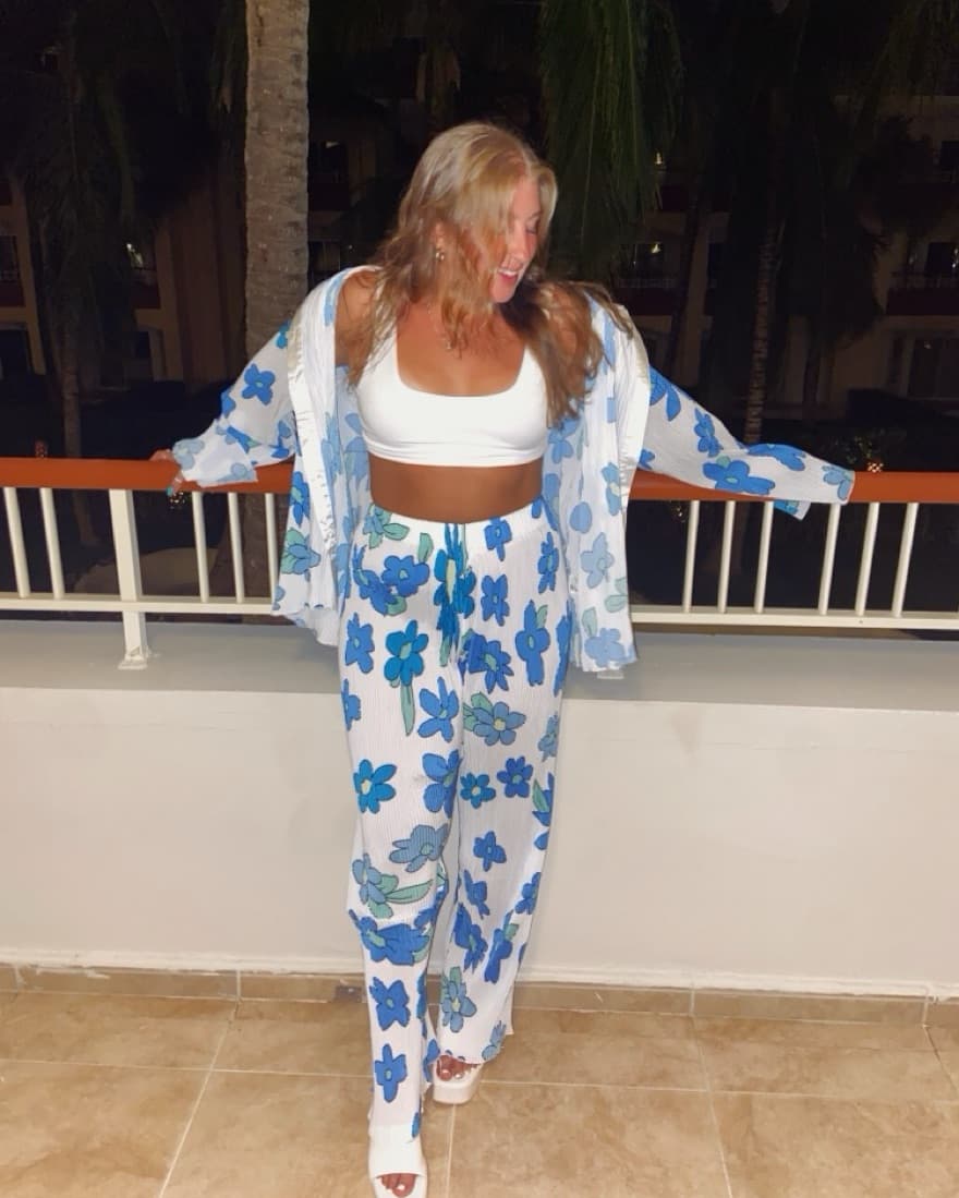 Tropical Floral Vacation Ensemble - Image 6