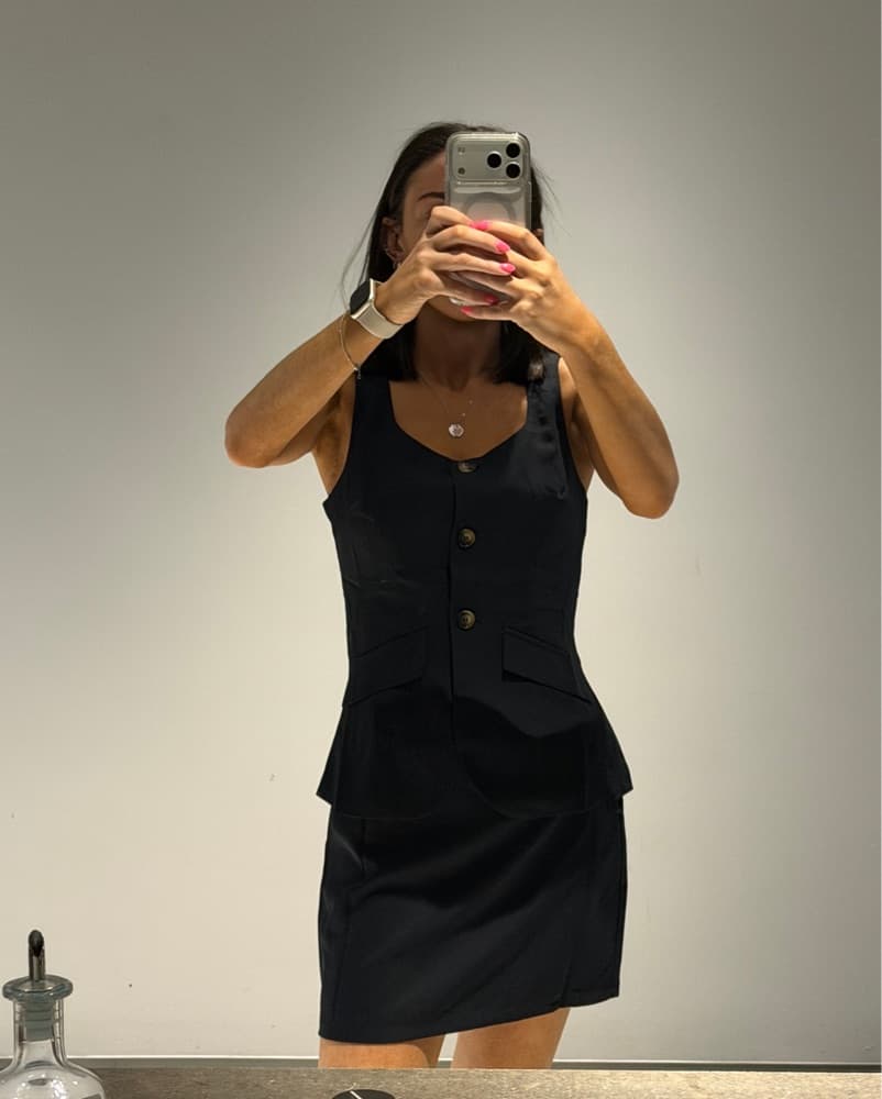 Revole Two Piece Set - Image 1