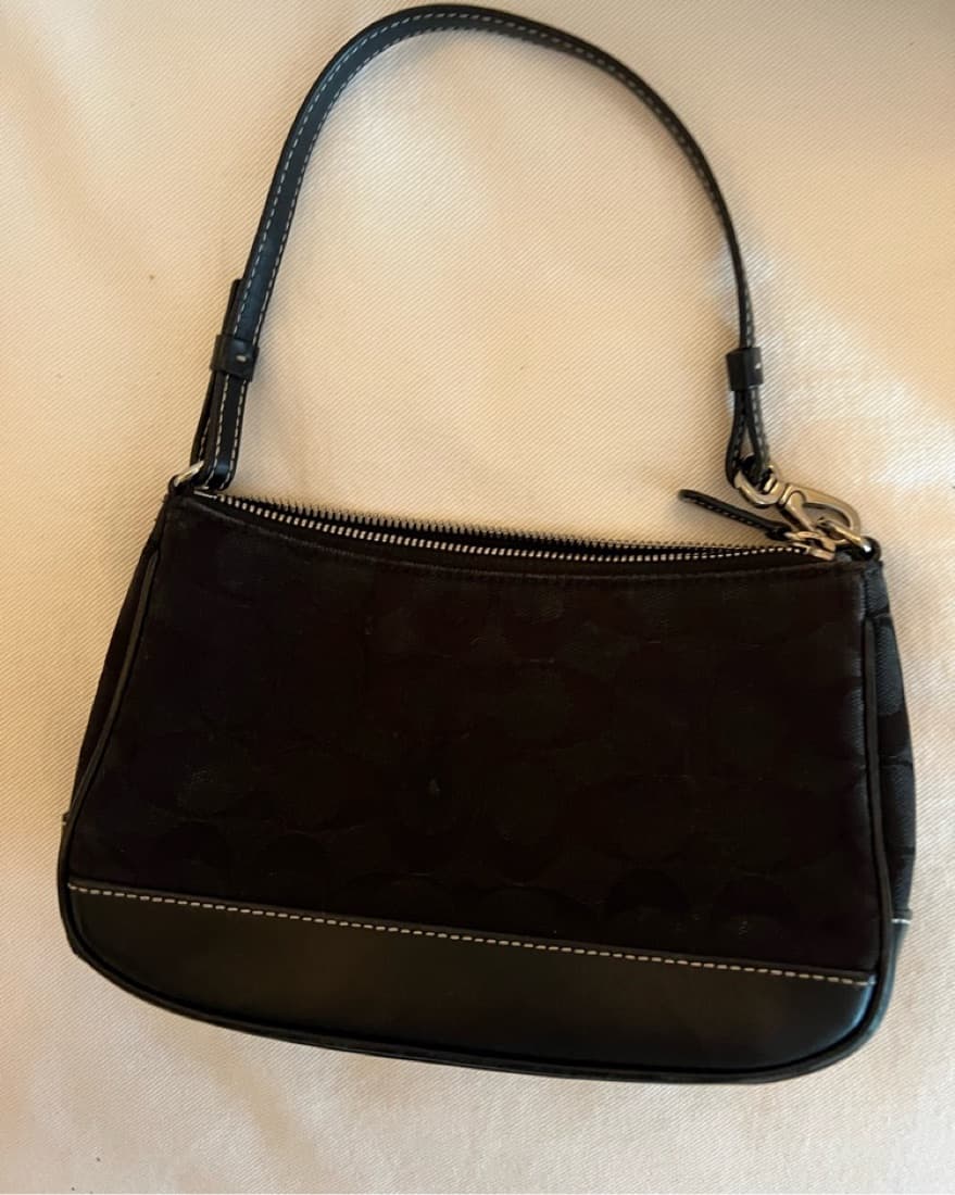 Vintage Coach Mini Shoulder Bag - Image 3