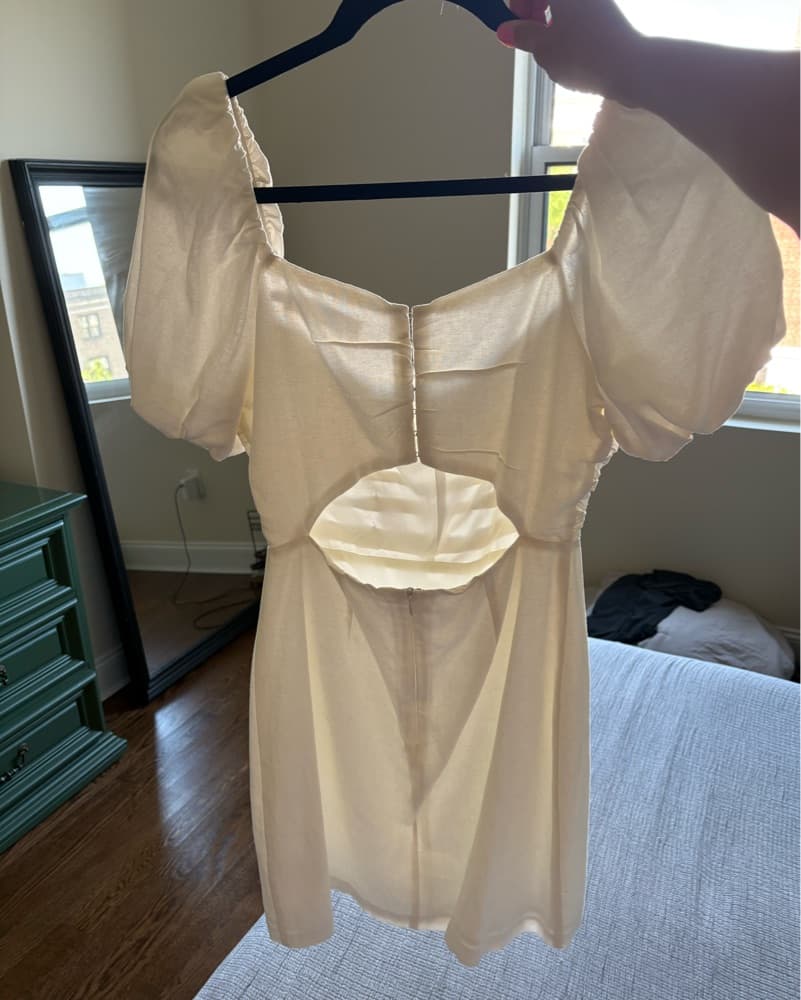 ASTR The Label Linen Pleat Front Dress - Image 4