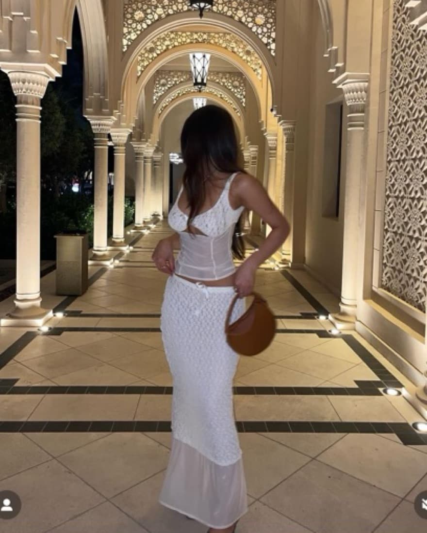 Buci White Set  - Image 3