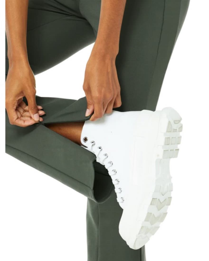 High-Waist 7/8 Zip It Flare Legging NEW - Image 4