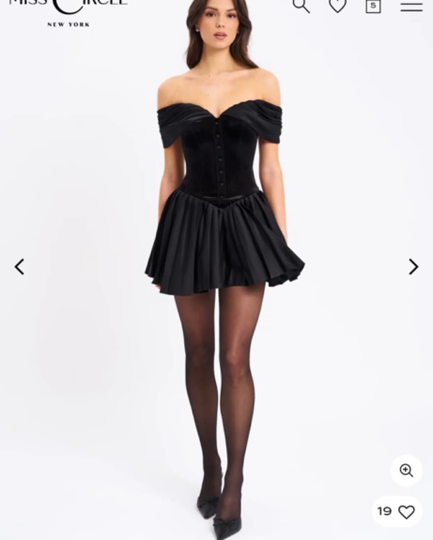 Stunning Off-the-Shoulder Black Velvet Mini Dress - Image 1