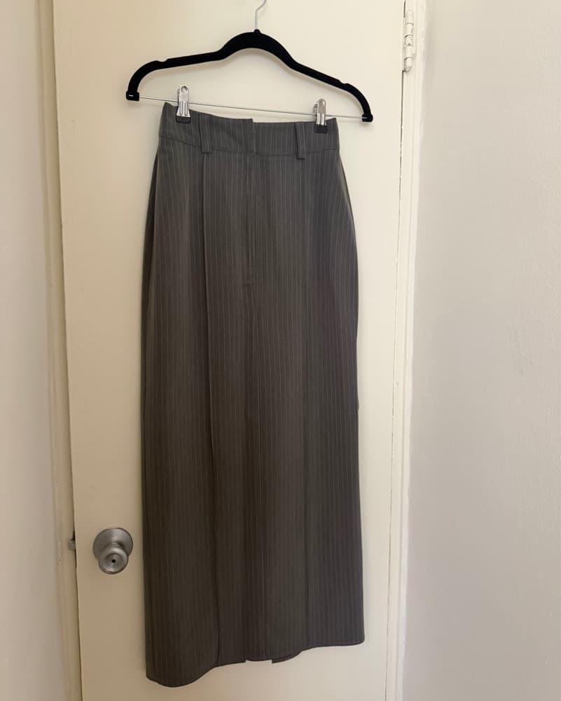 Dissh Diego Skirt Grey Pinstripe - Image 4
