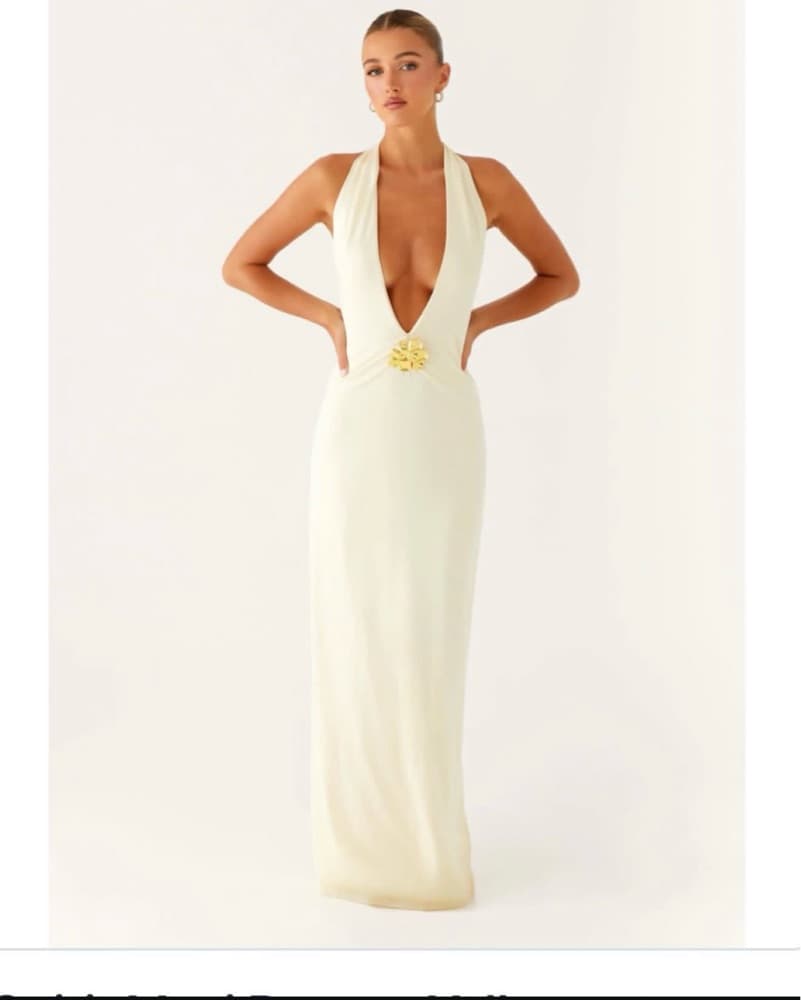 Elegant Halter Neck Maxi Dress - Image 2