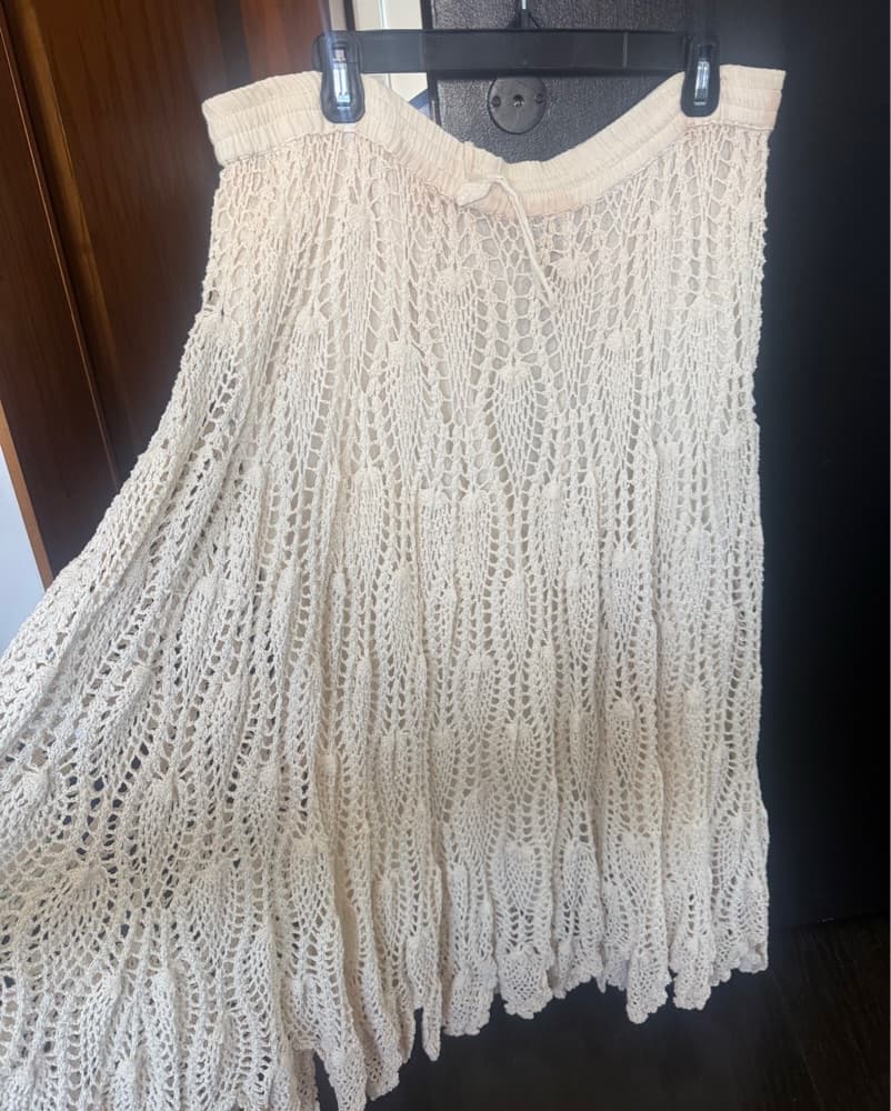 Elegant Crochet Lace Skirt - Image 2