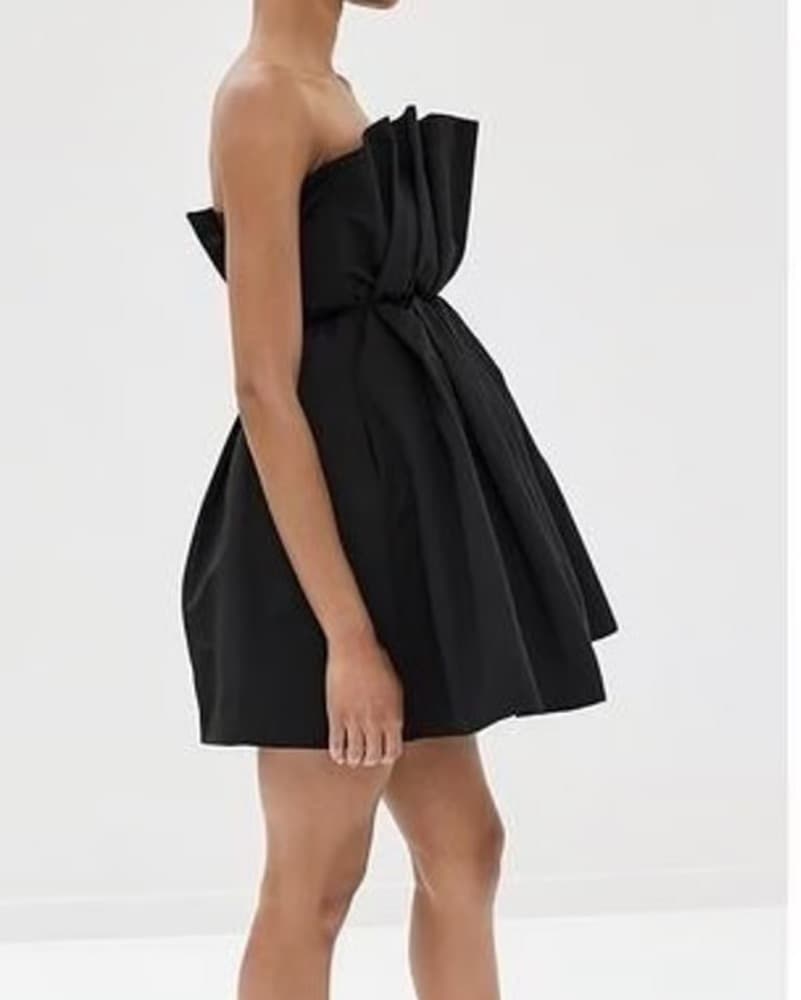 Sophisticated Strapless Black Cocktail Dress - Image 3