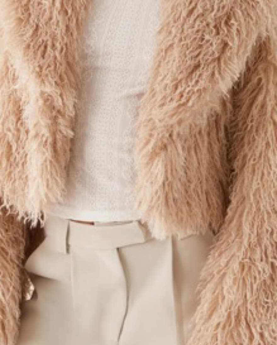 Virginia Cropped Faux Fur Jacket - Image 2