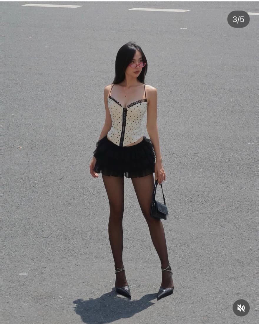 Polka Dot Corset And Ruffled Shorts  - Image 3