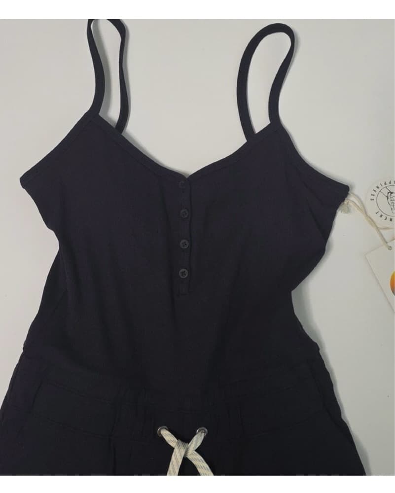 Chic Black Jumpsuit with Cinched Waist - Image 3