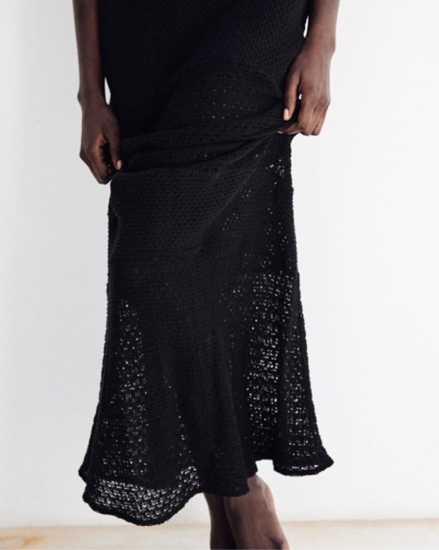 Beachy Knit V-neck Midi Dress - Image 2