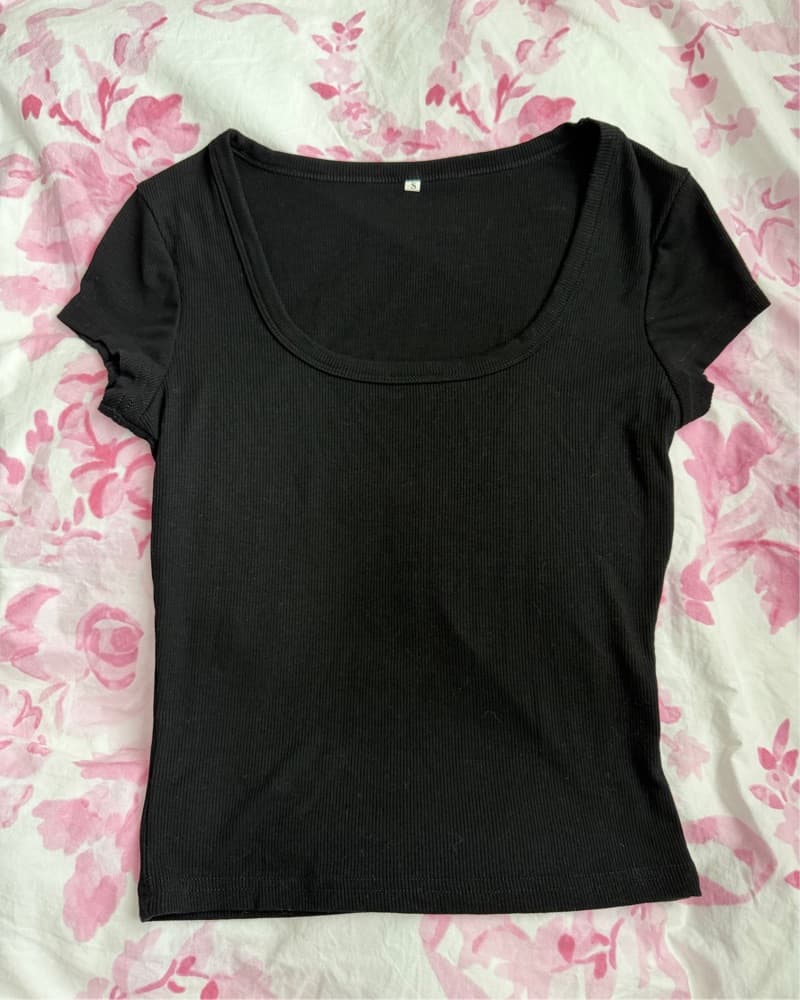 Black Short Sleeve Shirt - Image 1