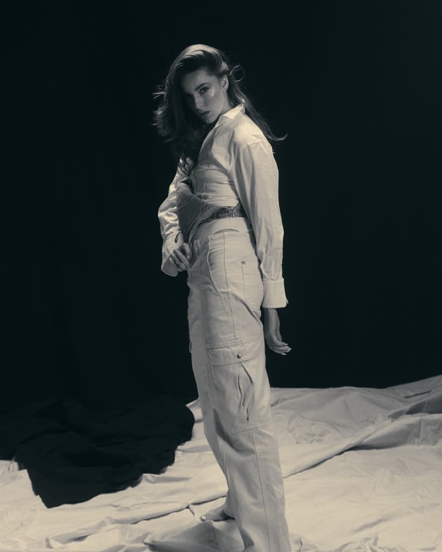 Oversized Cargo Pants  - Image 3